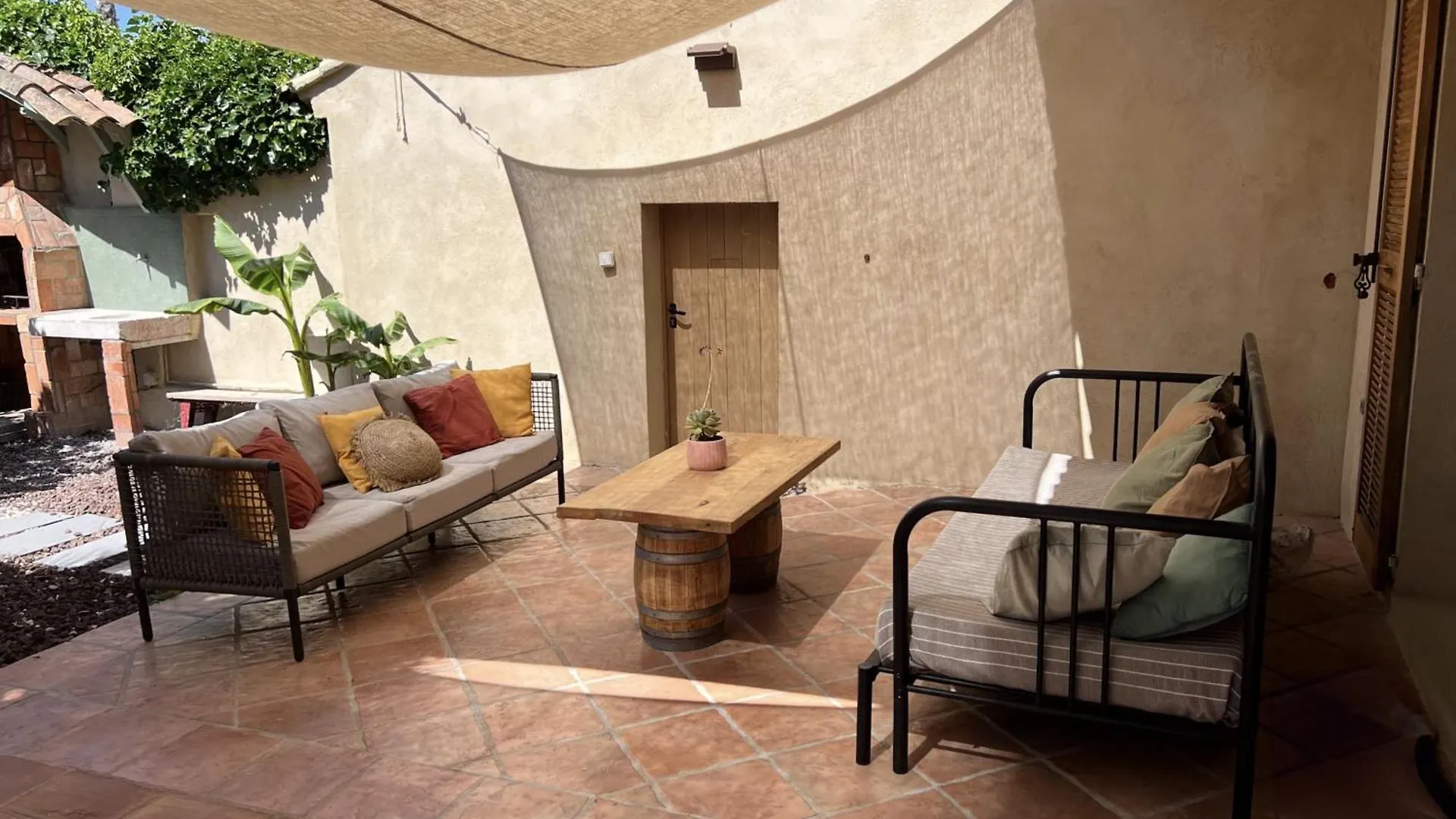Maison Exotique Avec Piscine - Quatre Murs Et Un Toit Hyères 0*,