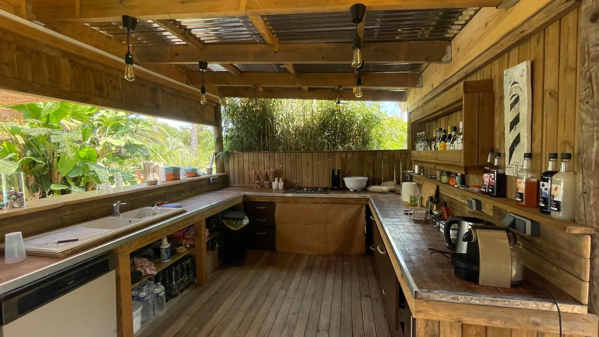 Maison Exotique Avec Piscine - Quatre Murs Et Un Toit Hyères