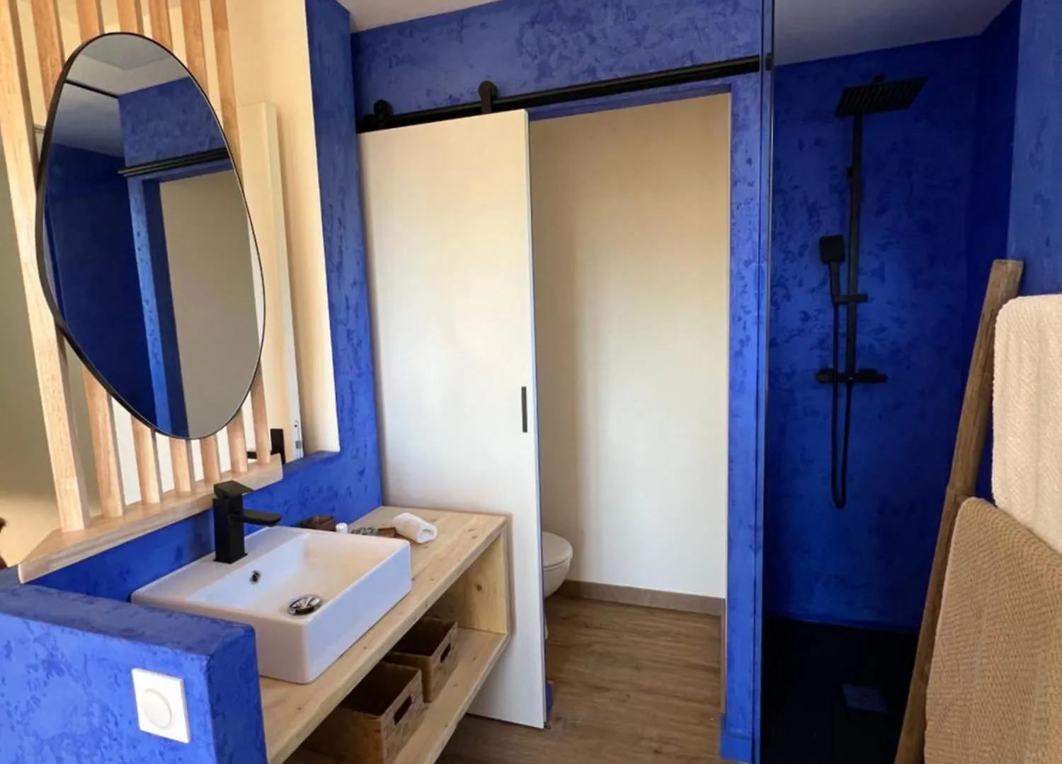 Maison Exotique Avec Piscine - Quatre Murs Et Un Toit Hyères Francie