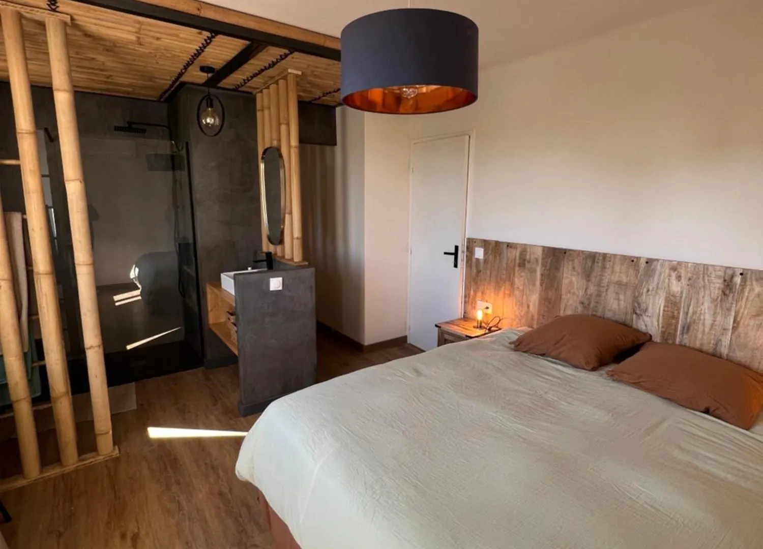 Holiday home Maison Exotique Avec Piscine - Quatre Murs Et Un Toit Hyeres