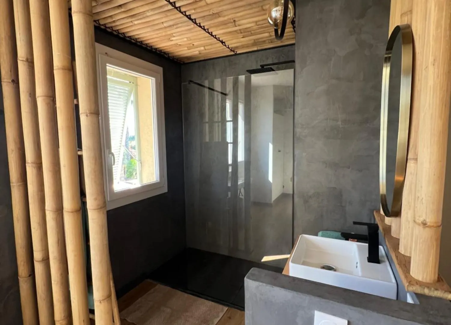 Maison Exotique Avec Piscine - Quatre Murs Et Un Toit Hyeres Holiday home